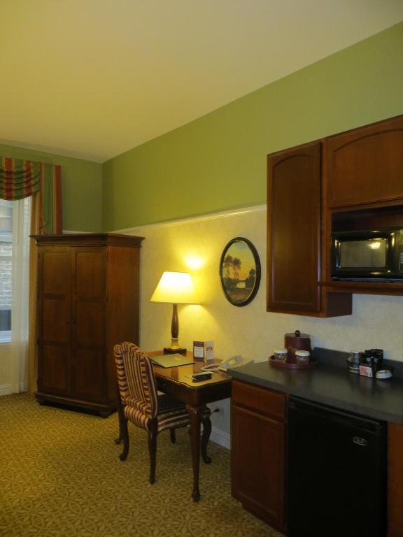 Carleton Of Oak Park Hotell Exteriör bild