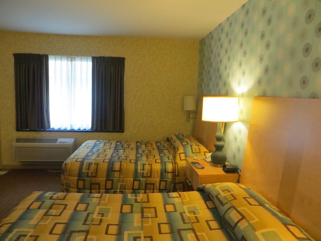 Carleton Of Oak Park Hotell Exteriör bild